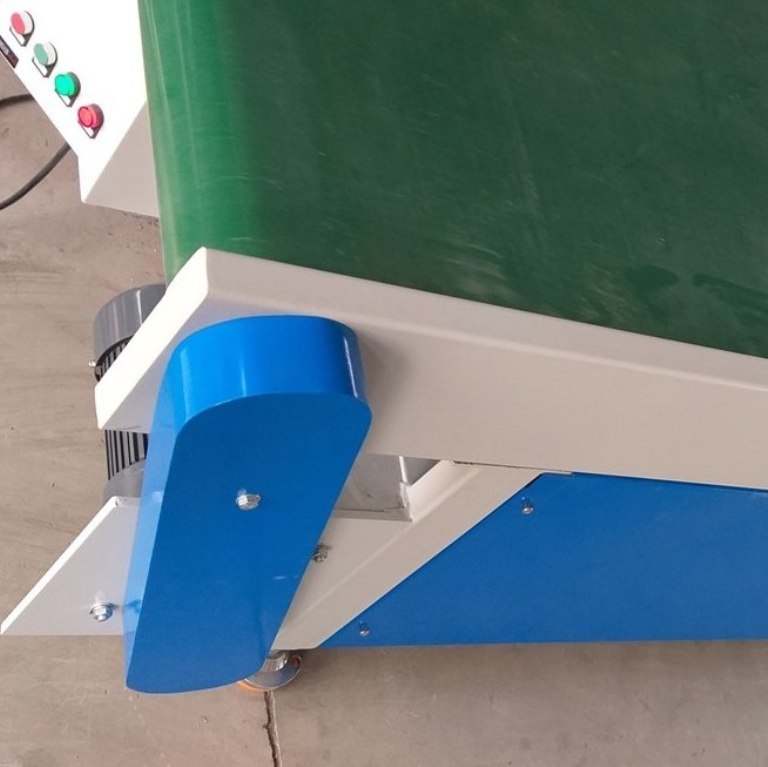 800帶式輸送機(jī).jpg 800帶式輸送機(jī).jpg